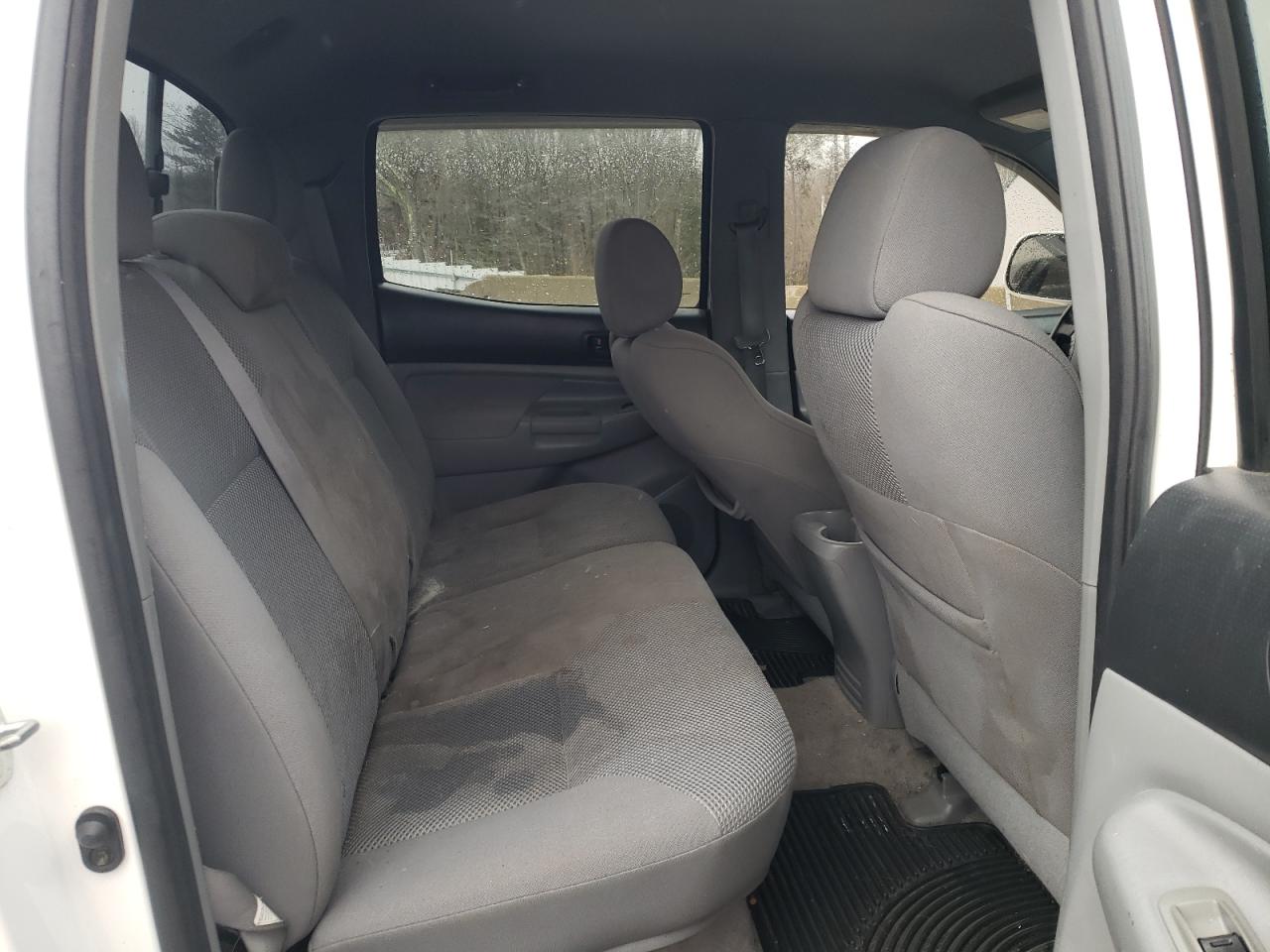 2006 Toyota Tacoma - Image 10