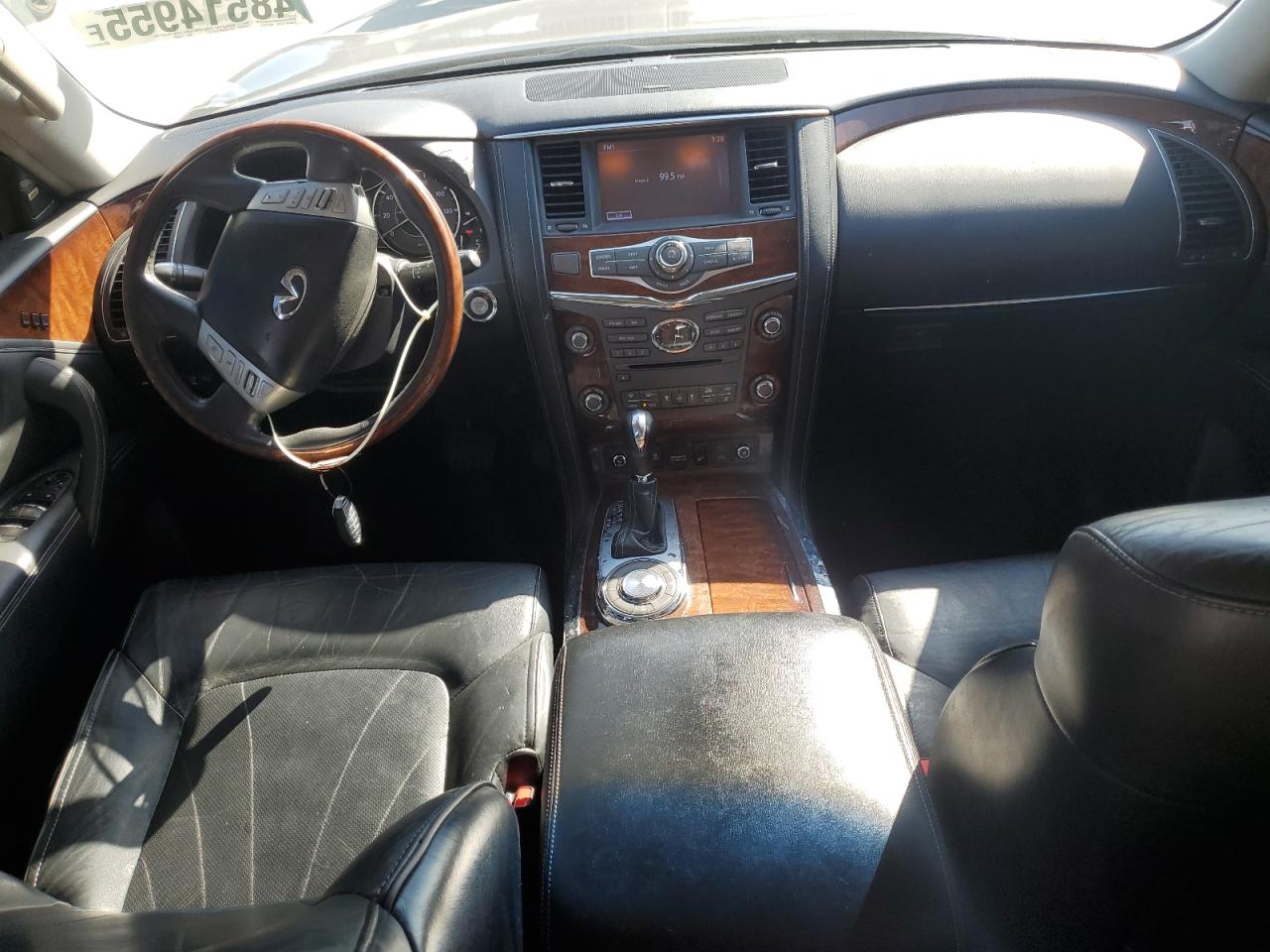 2015 Infiniti QX80 - Image 8