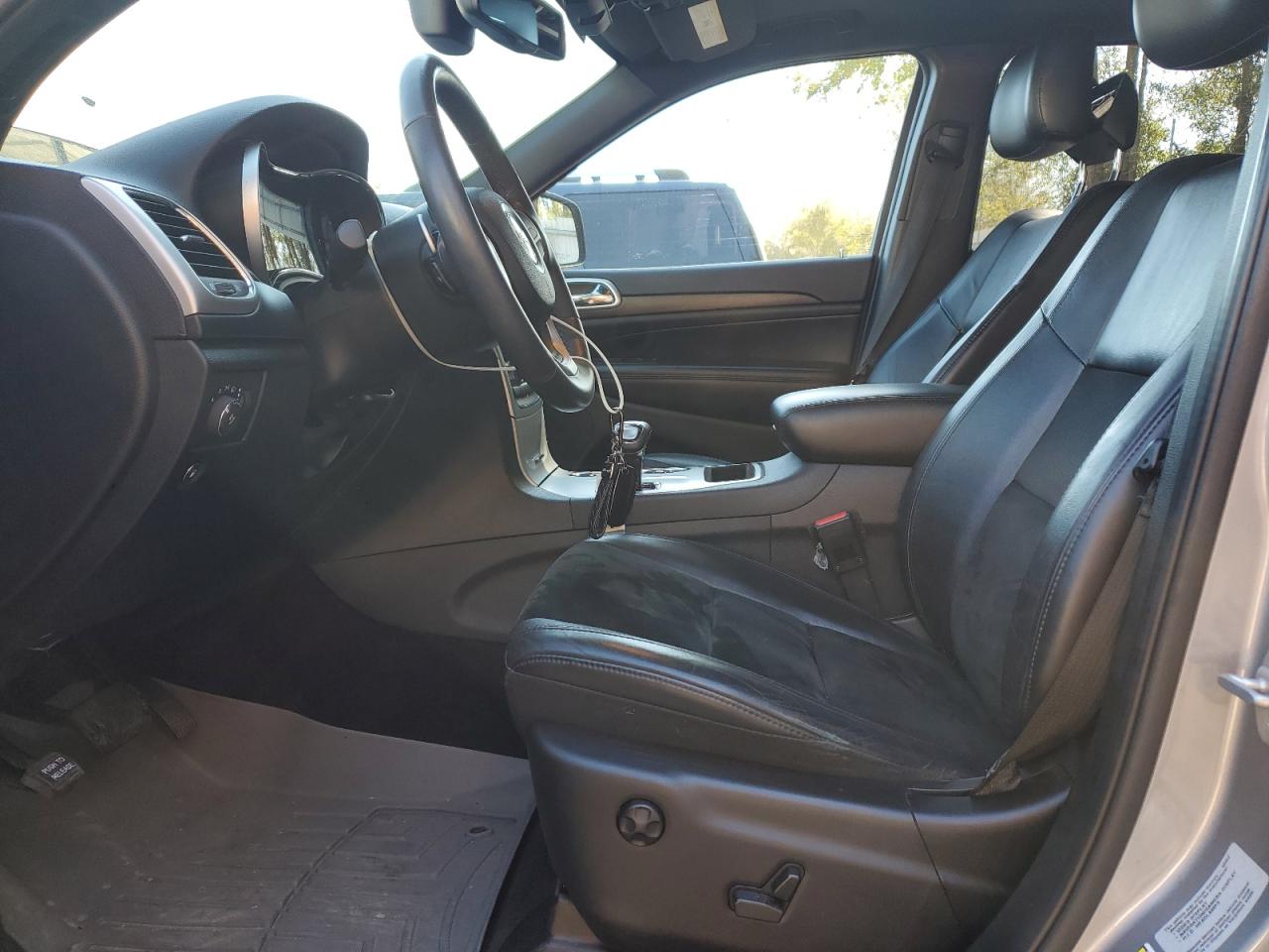 2015 Jeep Grand Cherokee - Image 7