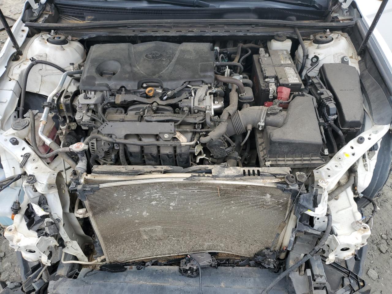 2019 Toyota Camry - Image 11