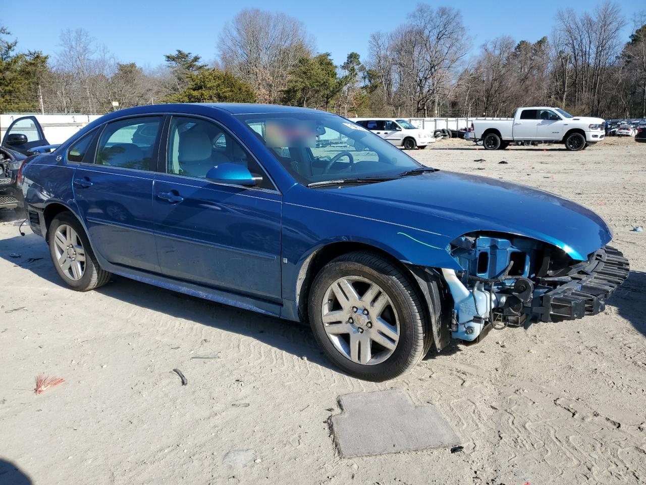2009 Chevrolet Impala - Image 4