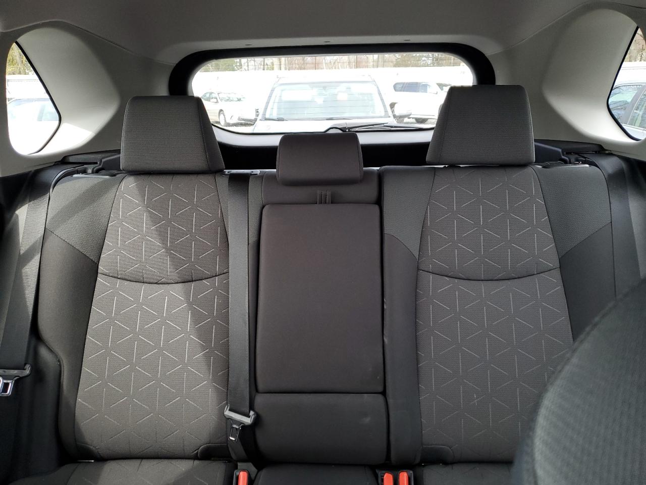 2020 Toyota RAV 4 - Image 10