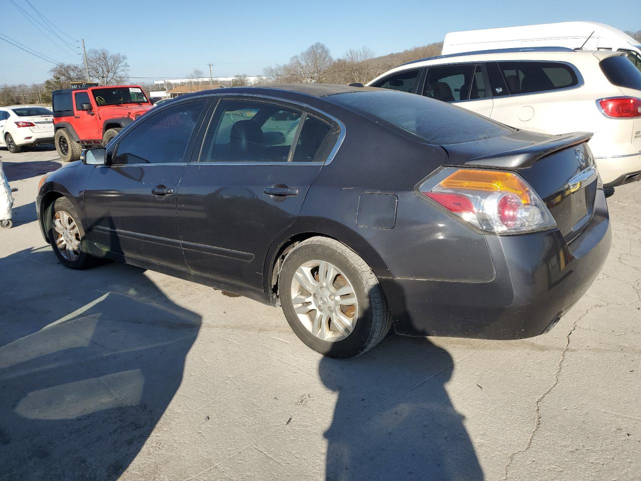 2011 Nissan Altima - Image 2