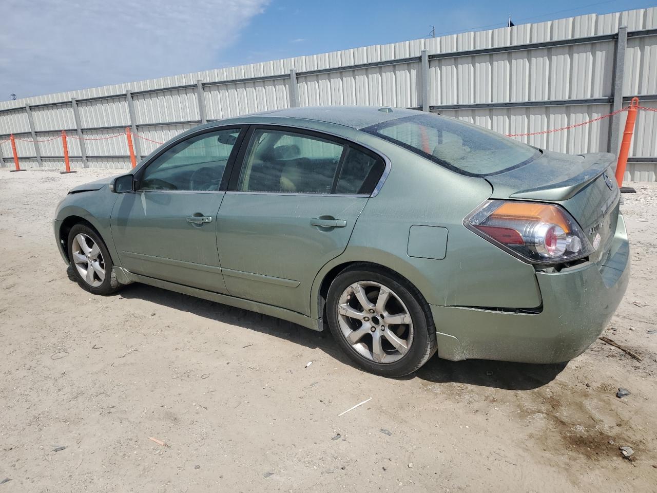 2007 Nissan Altima - Image 2