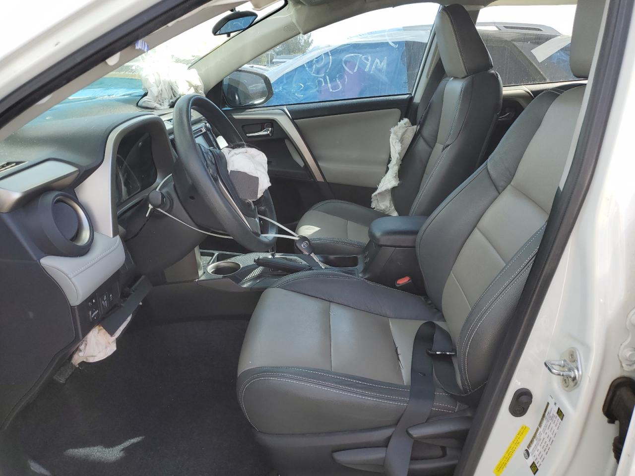 2014 Toyota RAV 4 - Image 7