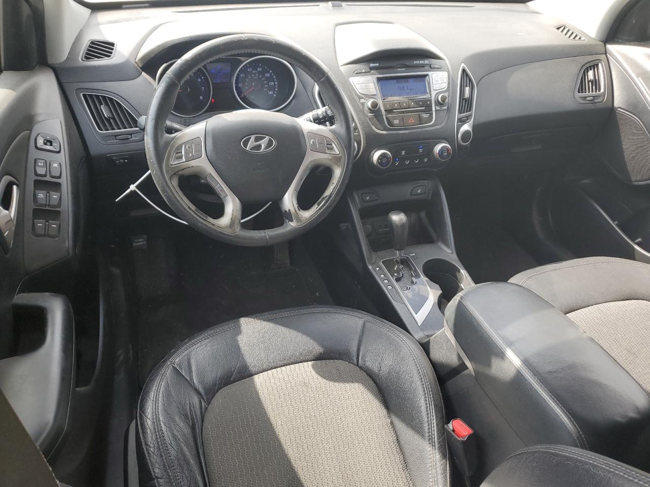 2013 Hyundai Tucson - Image 8