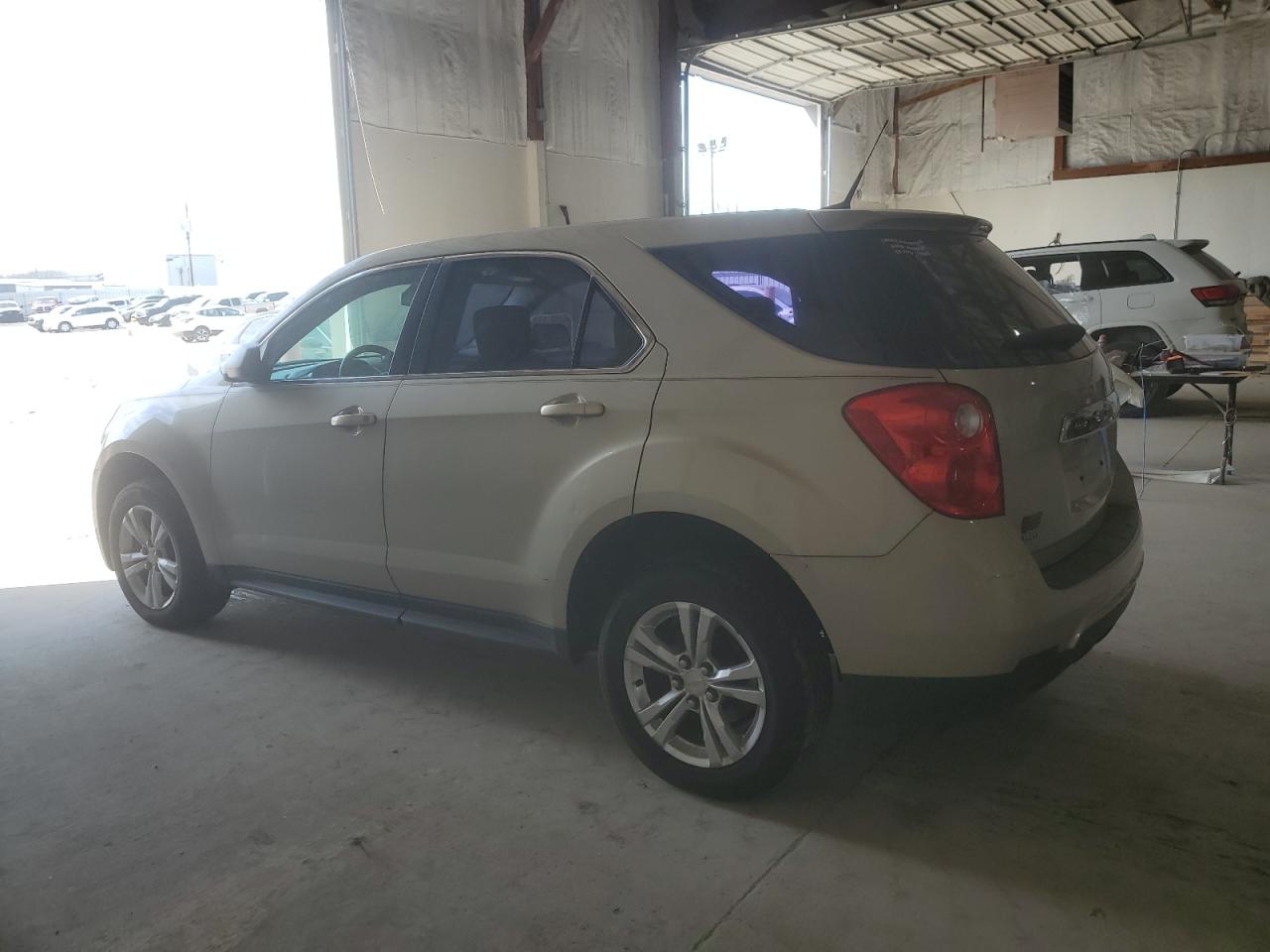 2011 Chevrolet Equinox - Image 2