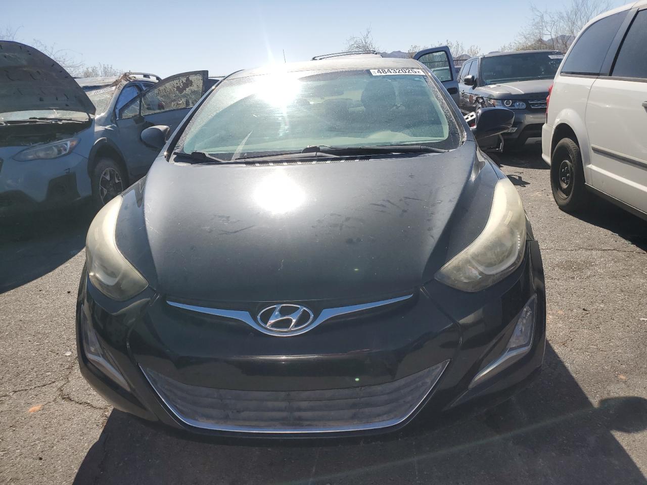 2016 Hyundai Elantra - Image 5