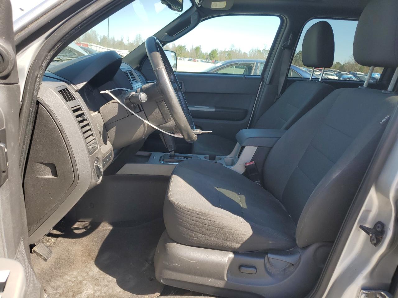 2010 Ford Escape - Image 7