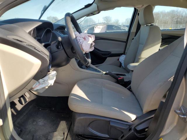 Sedans FORD FOCUS 2016 Gold