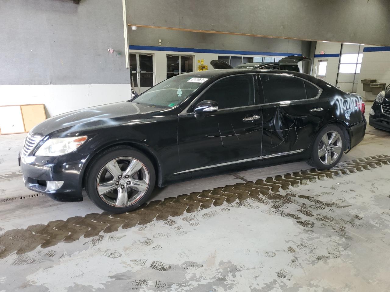 2010 Lexus Ls 460L للبيع في Sandston، VA - Vandalism