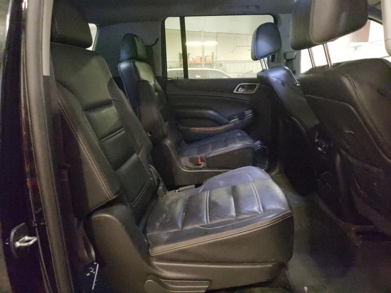 2015 GMC Yukon - Image 11