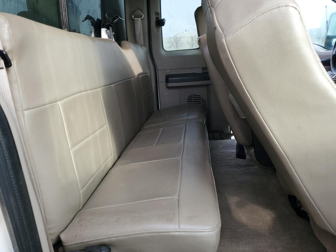 2008 Ford F250 - Image 10