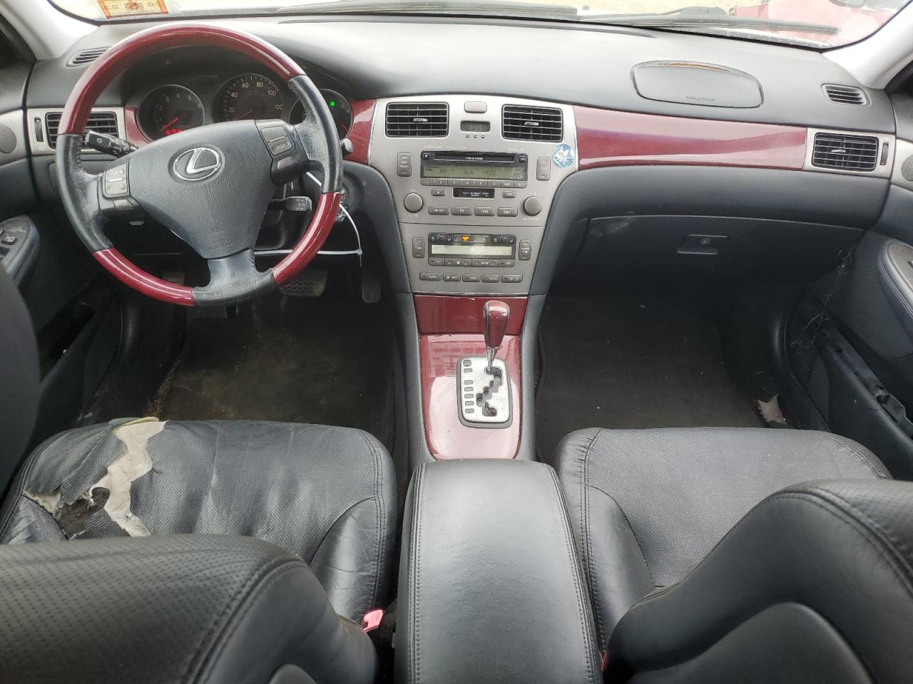 2005 Lexus ES - Image 8