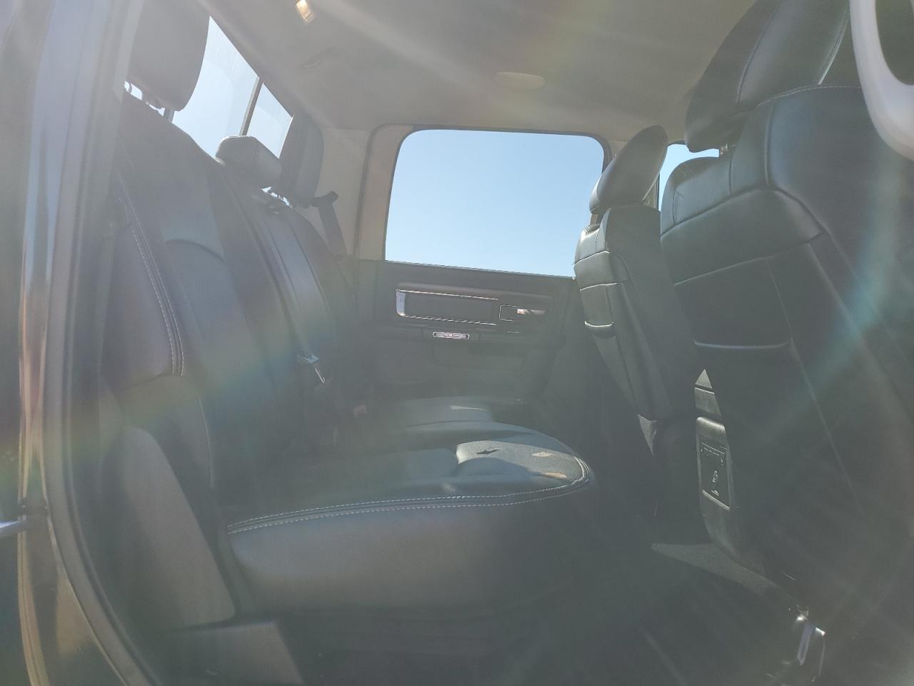 2014 RAM 1500 - Image 10