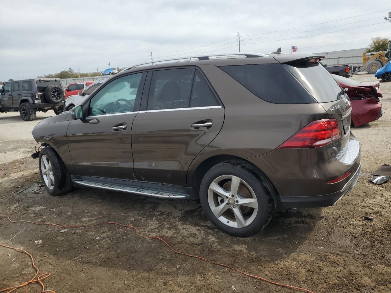 2016 Mercedes-Benz GLE - Image 2