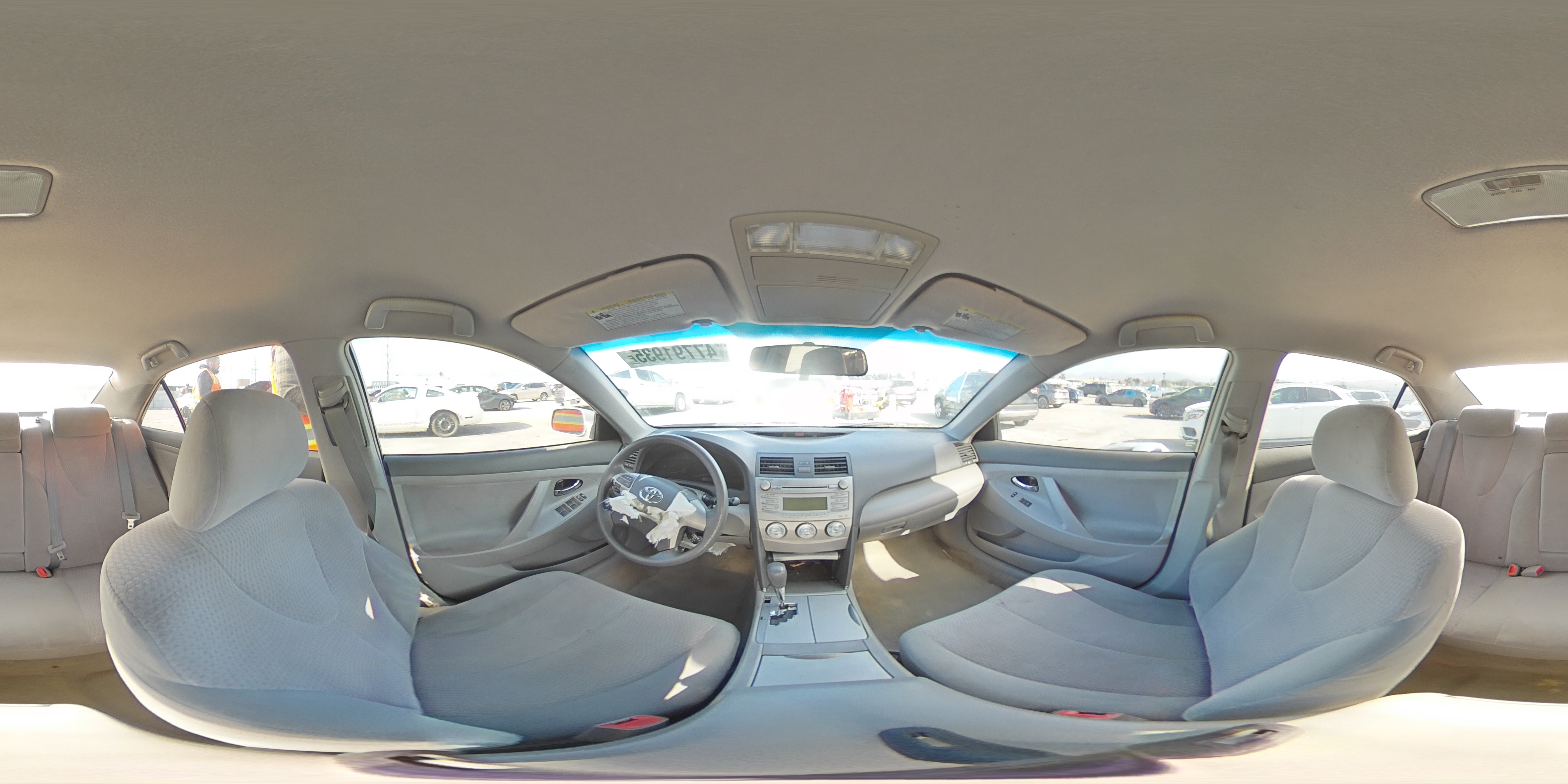 2010 Toyota Camry - Image 13