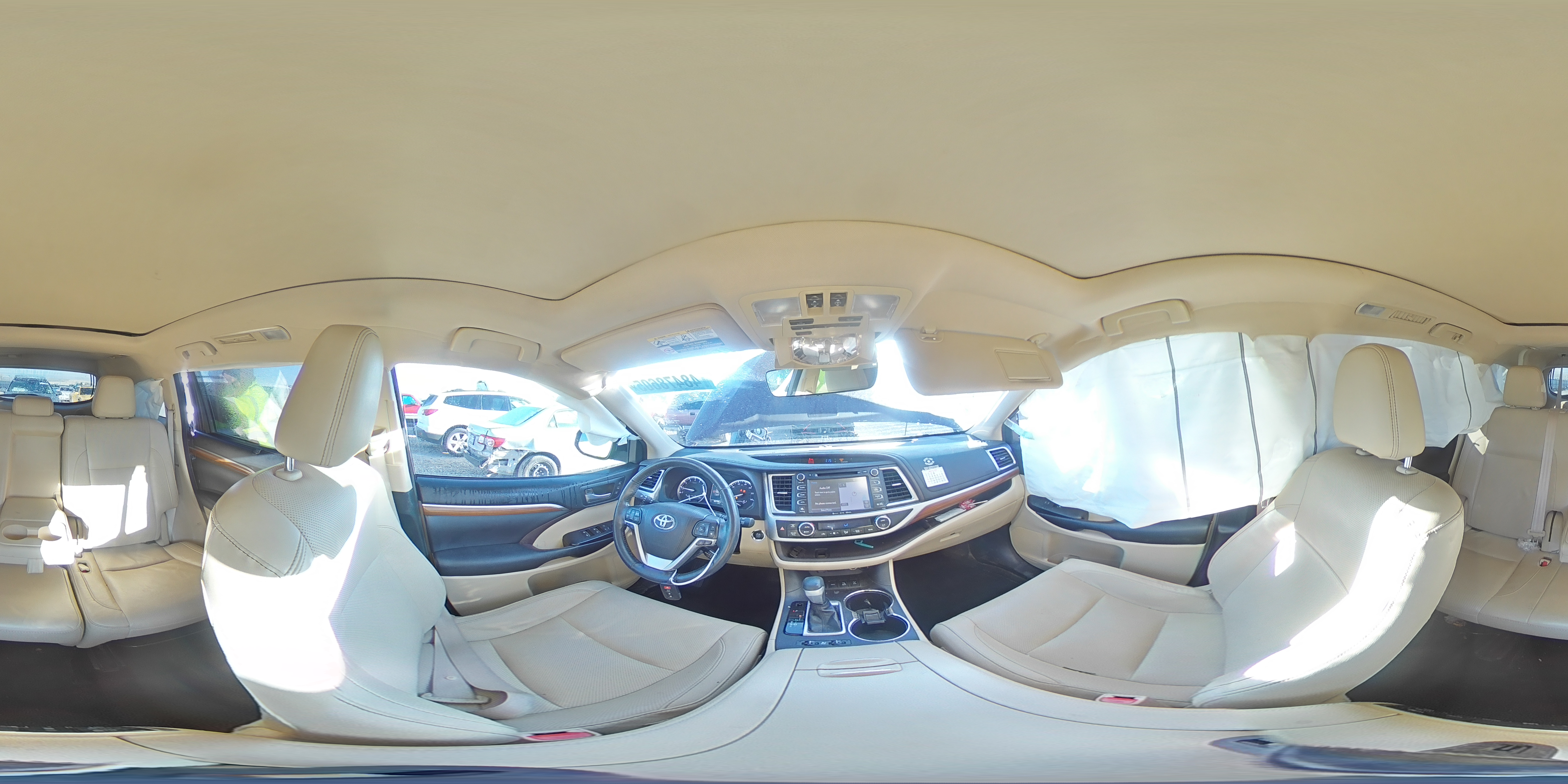 2018 Toyota Highlander - Image 13
