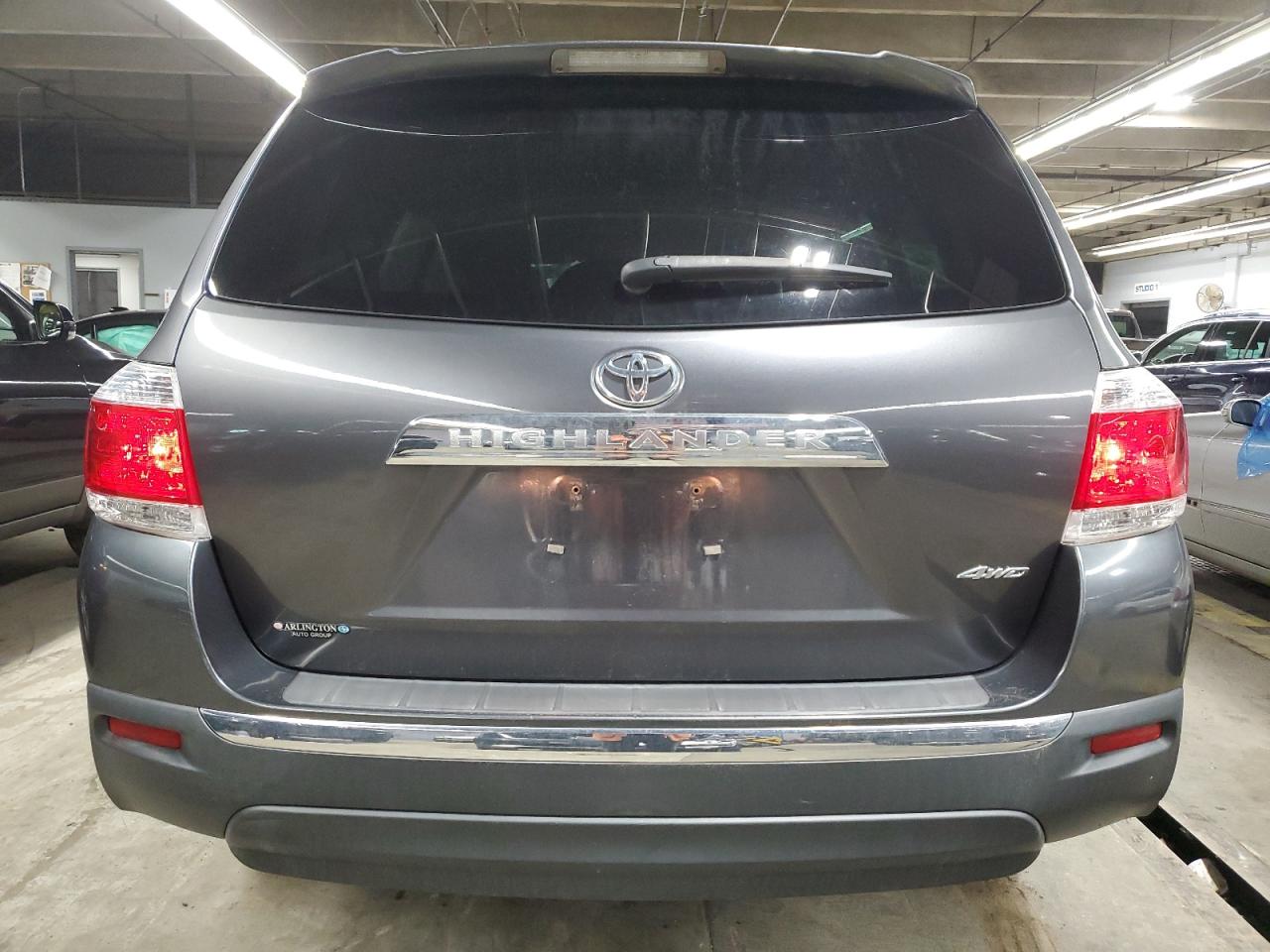 2012 Toyota Highlander - Image 6