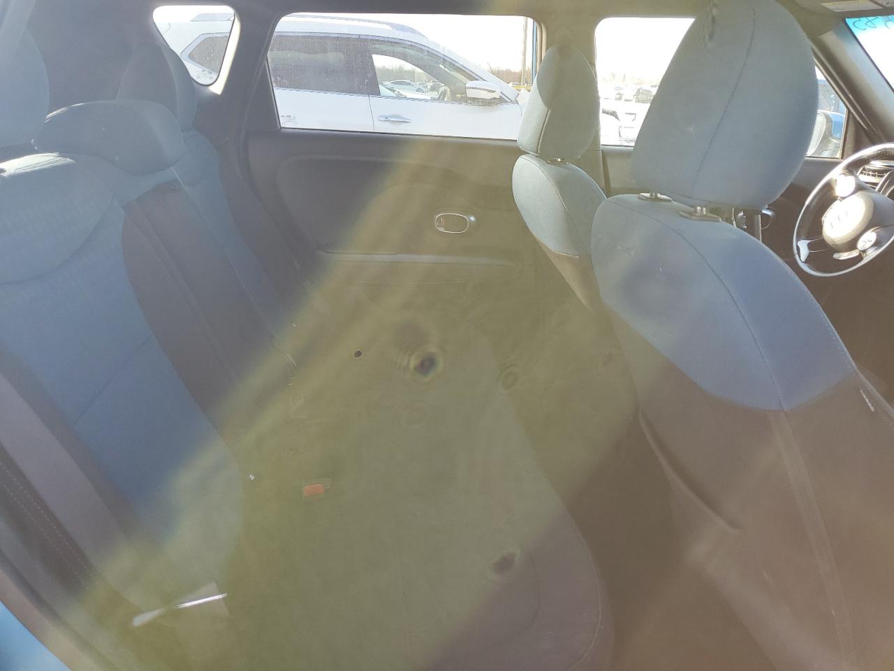 2015 Kia Soul - Image 12