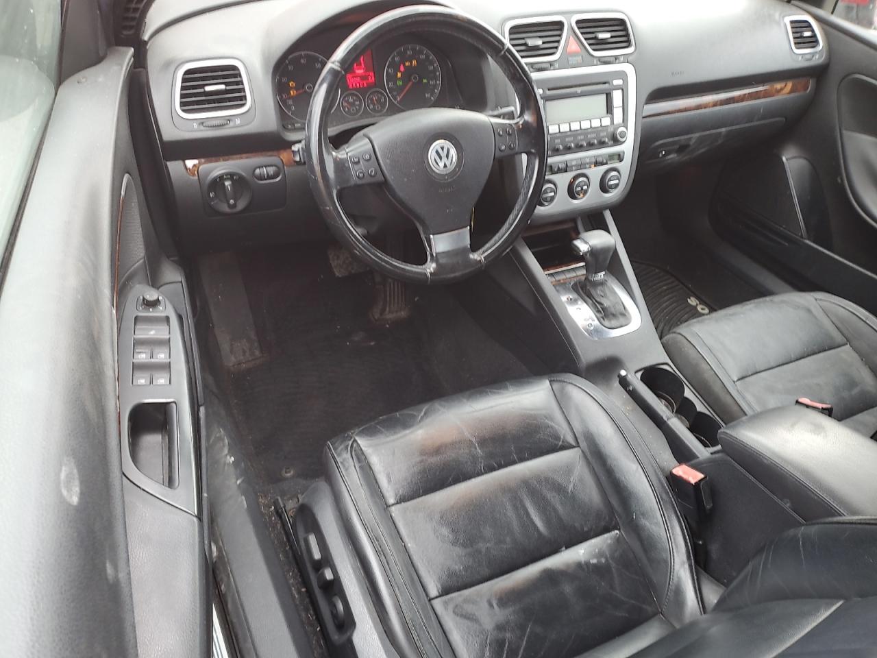 2009 Volkswagen Eos - Image 8