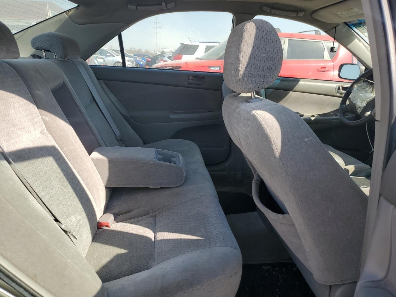 2004 Toyota Camry - Image 10