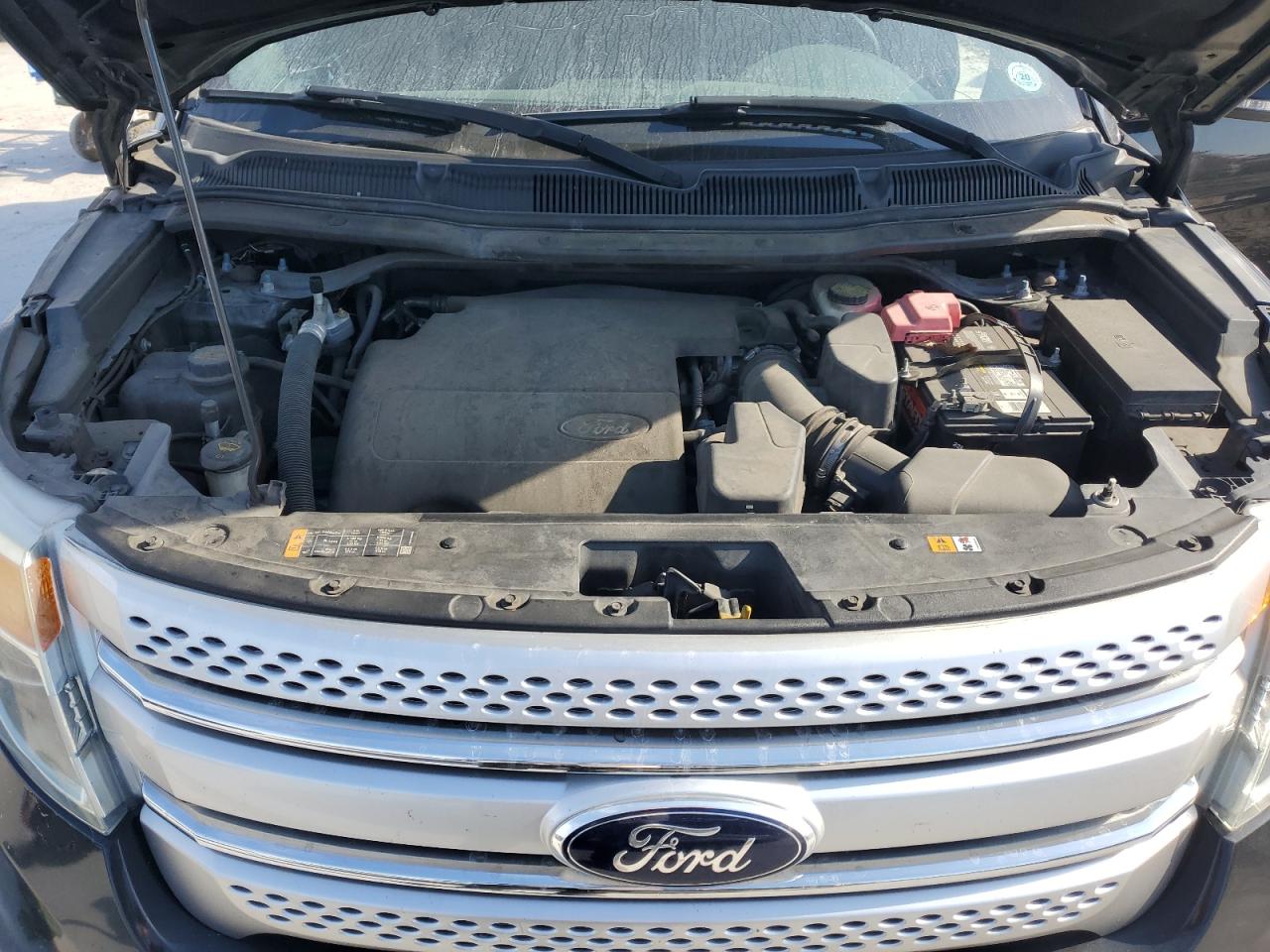 2013 Ford Explorer - Image 13