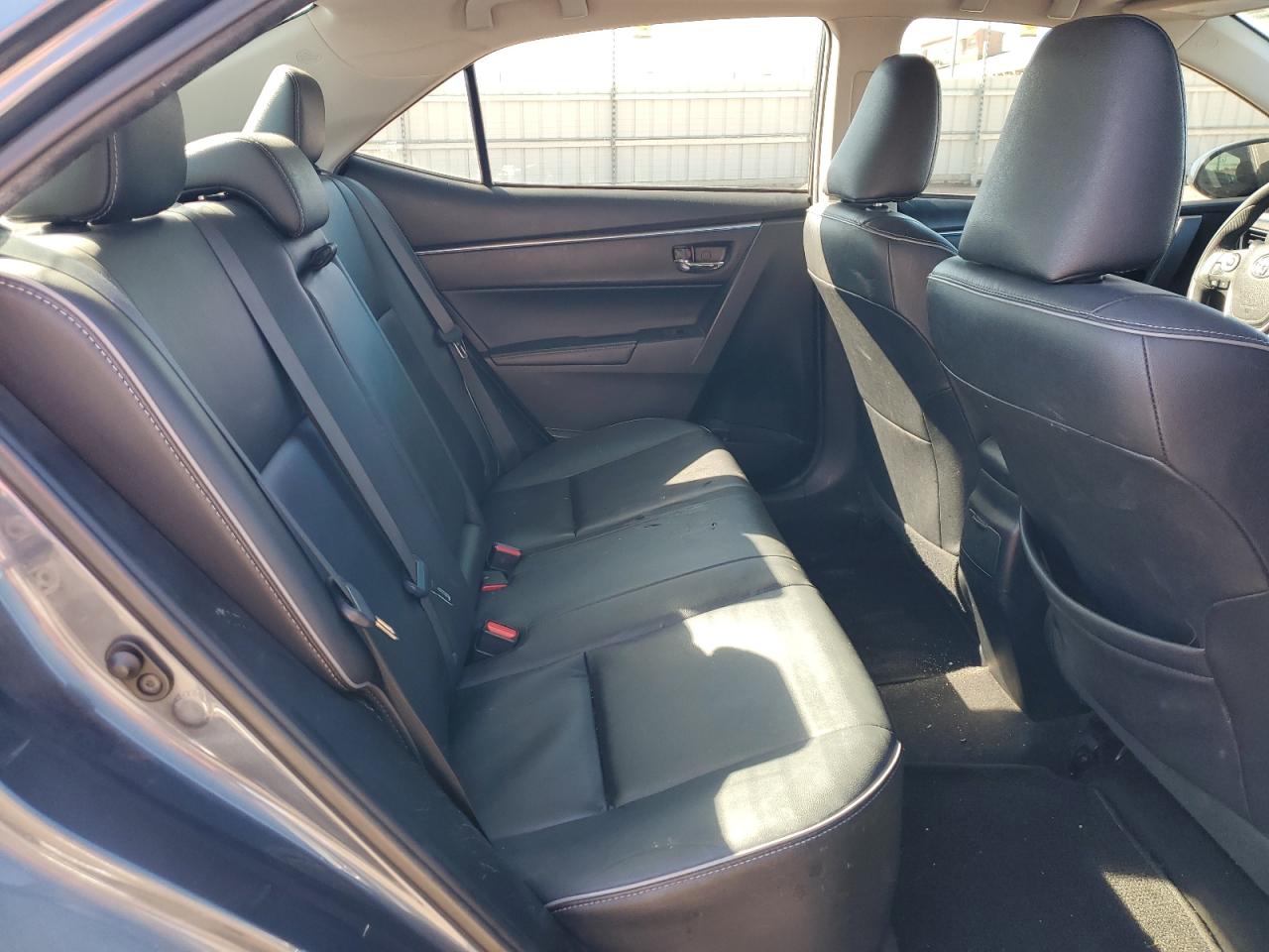 2015 Toyota Corolla - Image 11