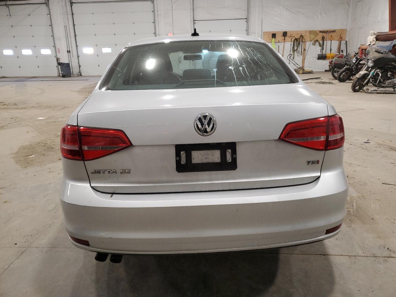 2015 Volkswagen Jetta - Image 6