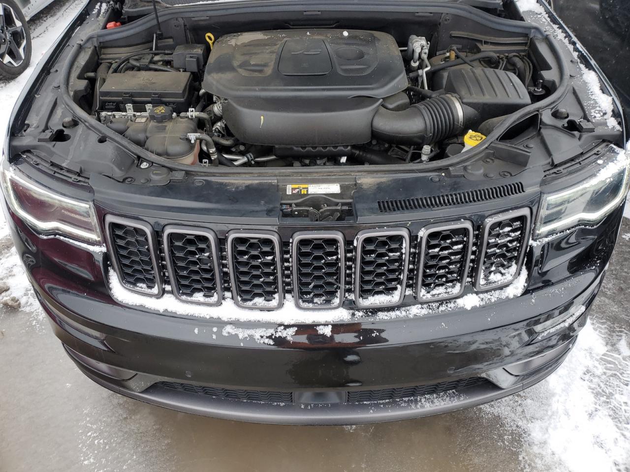 2020 Jeep Grand Cherokee - Image 12