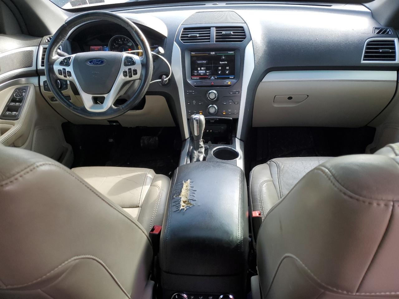 2013 Ford Explorer - Image 8