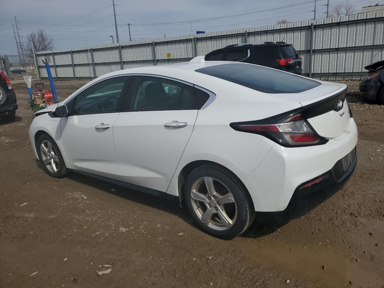 2018 Chevrolet Volt - Image 2
