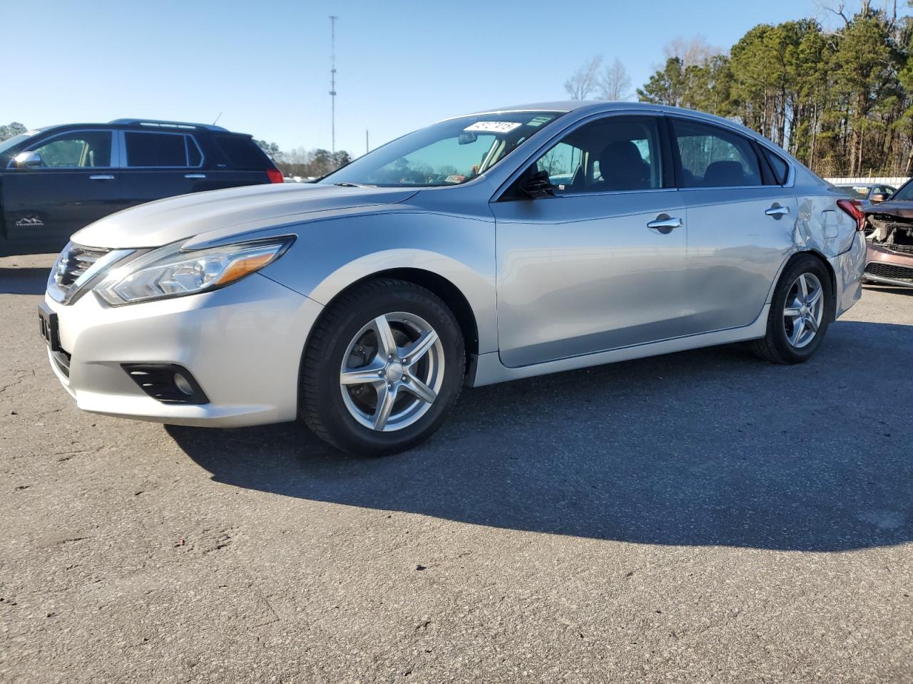 2016 Nissan Altima 2.5 for Sale in Dunn, NC - Rear End