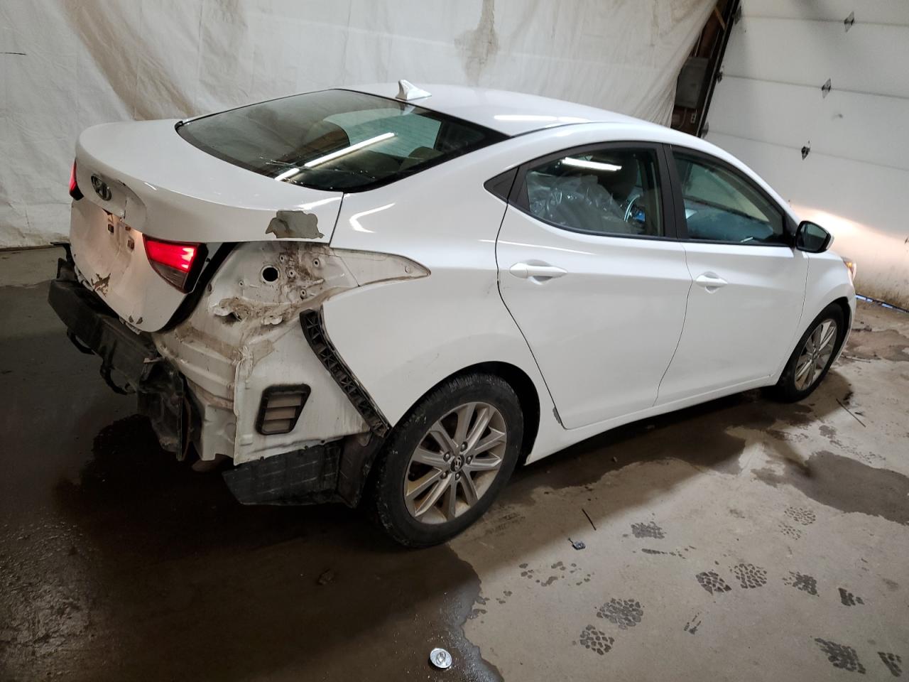 2015 Hyundai Elantra - Image 3