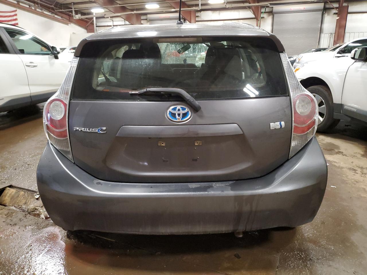 2014 Toyota Prius - Image 6