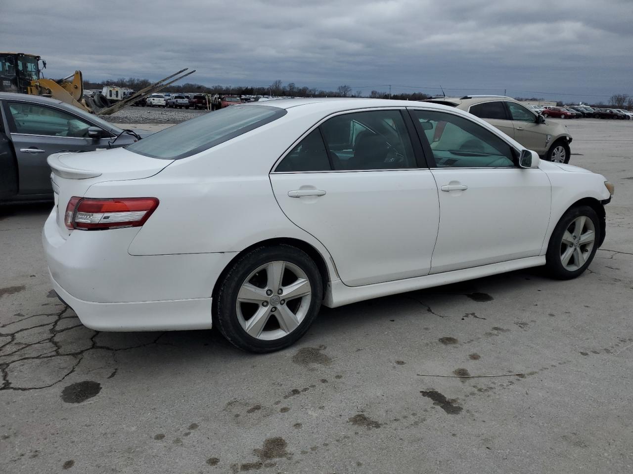 2011 Toyota Camry - Image 3