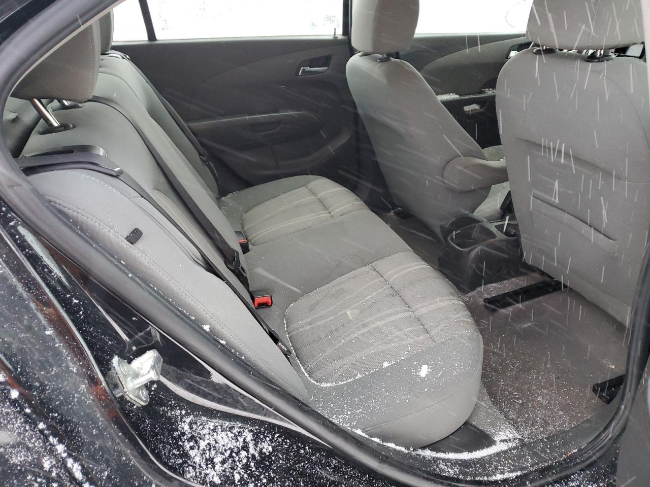 2015 Chevrolet Sonic - Image 10
