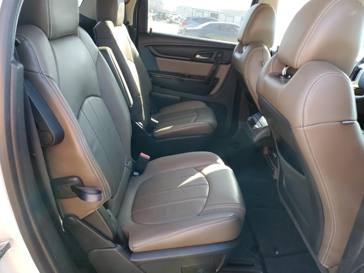 2015 GMC Acadia - Image 11