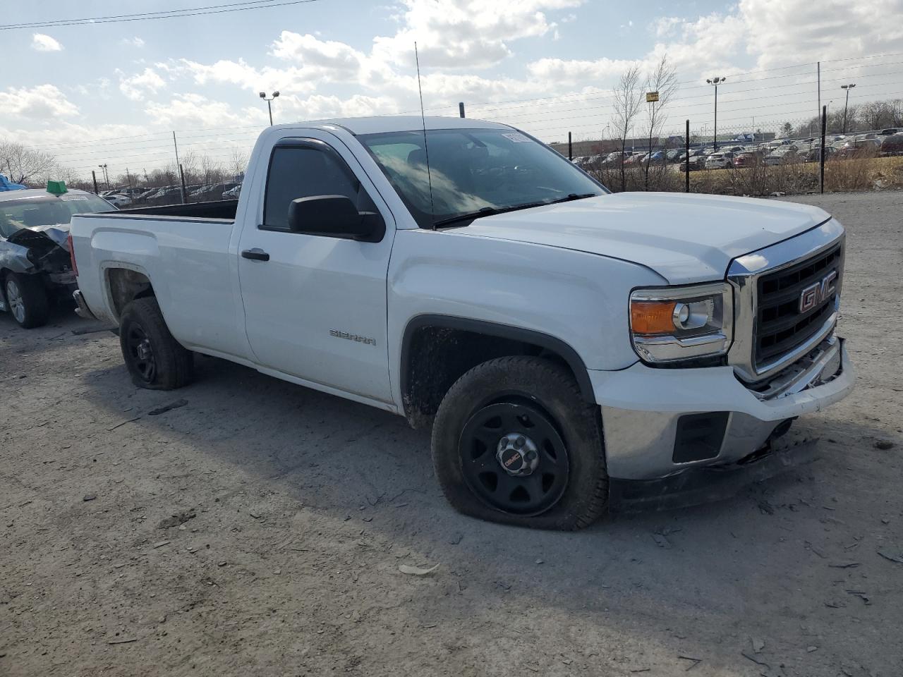 2015 GMC Sierra - Image 4