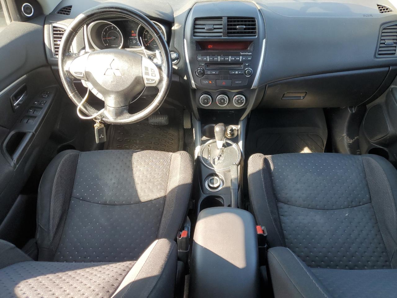 2011 Mitsubishi Outlander - Image 8