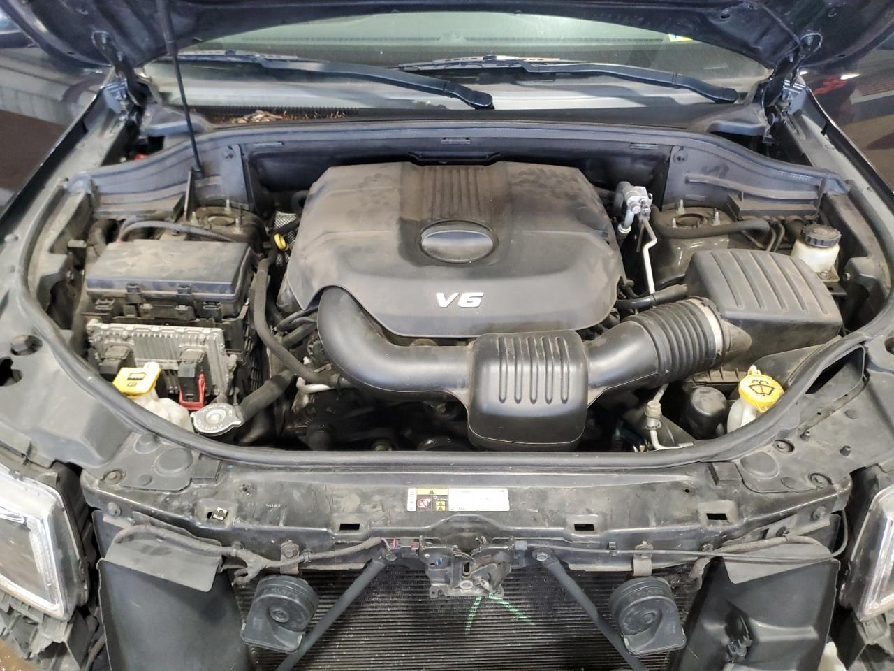 2015 Jeep Grand Cherokee - Image 12