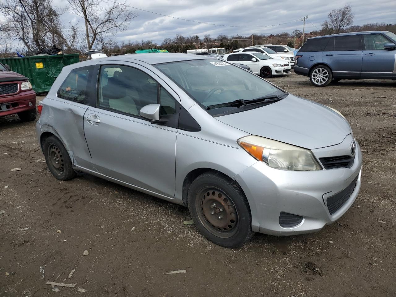 2012 Toyota Yaris - Image 4