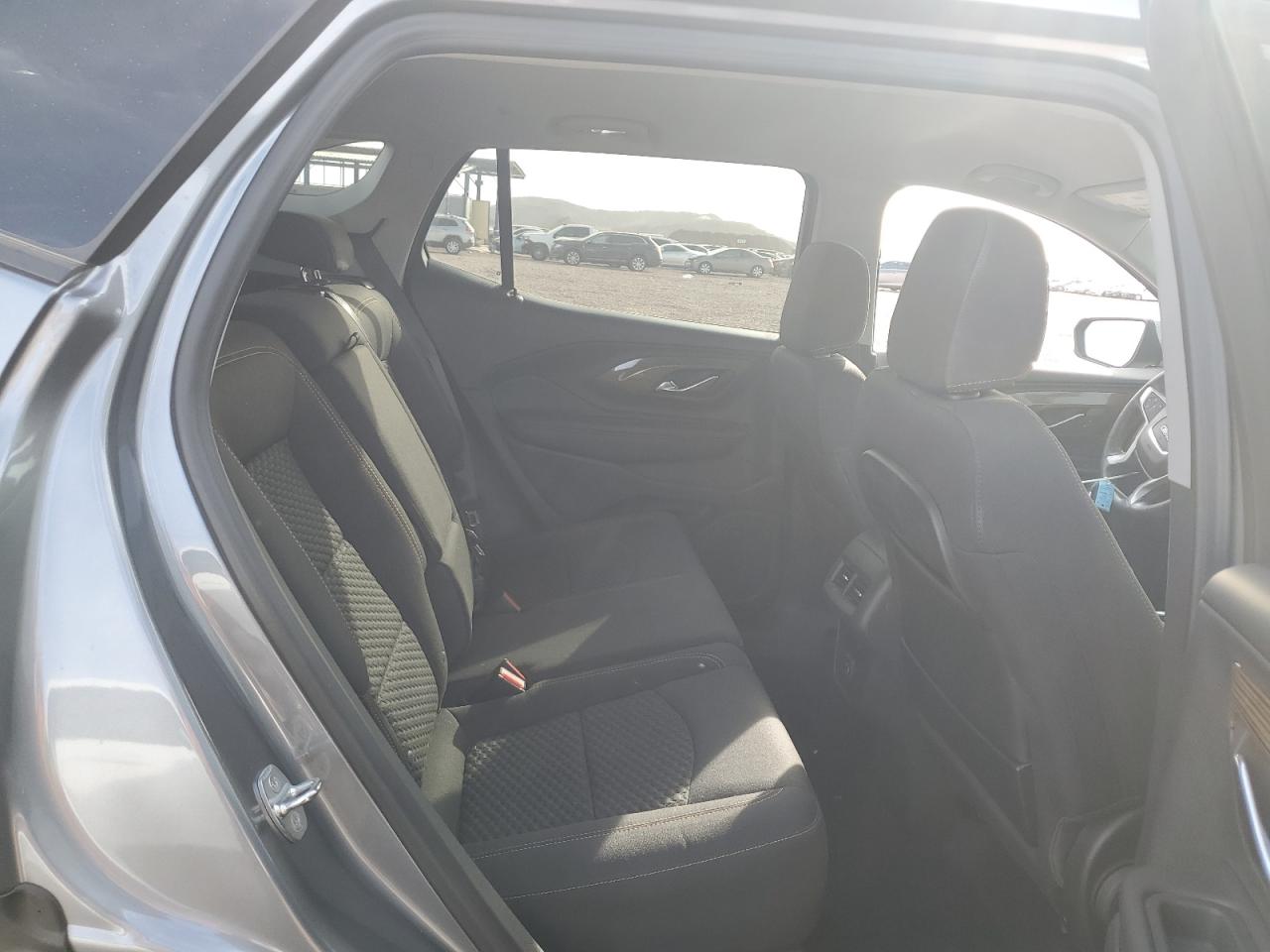2020 GMC Terrain - Image 11