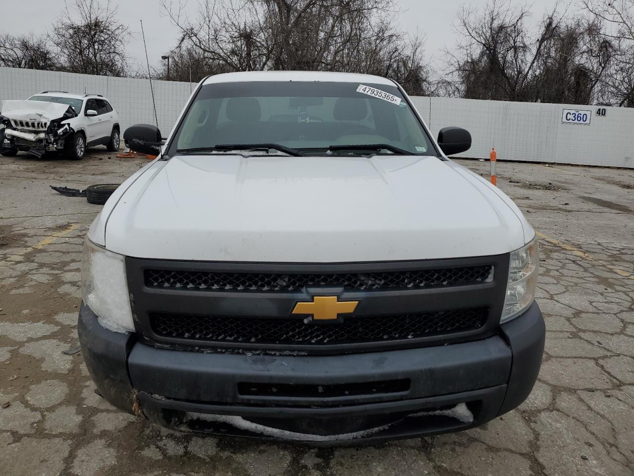 2013 Chevrolet Silverado - Image 5