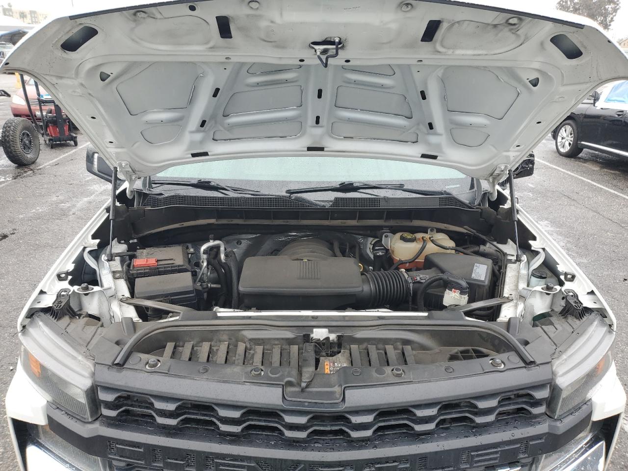 2021 Chevrolet Silverado - Image 11