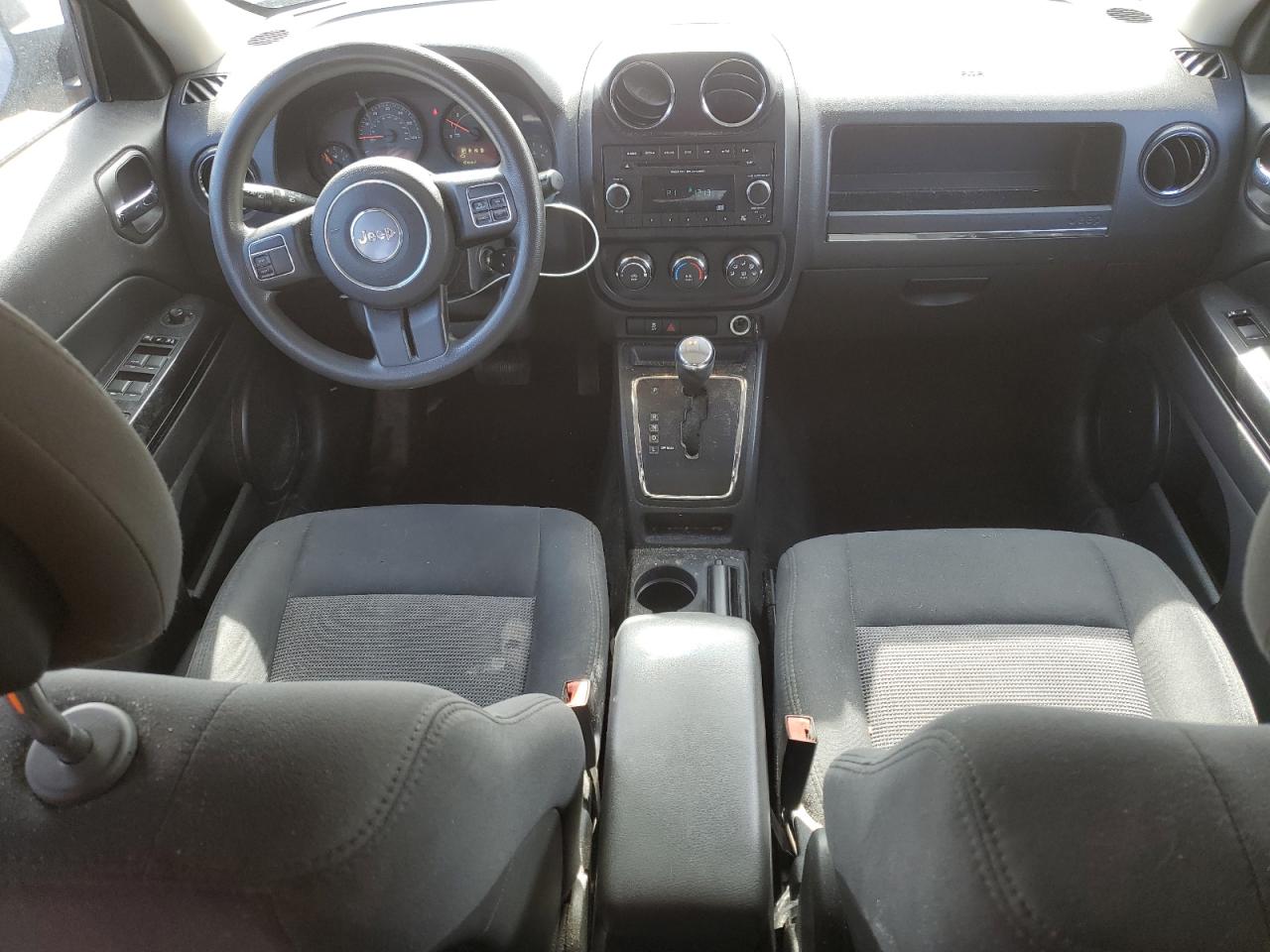 2013 Jeep Liberty (Patriot) - Image 8