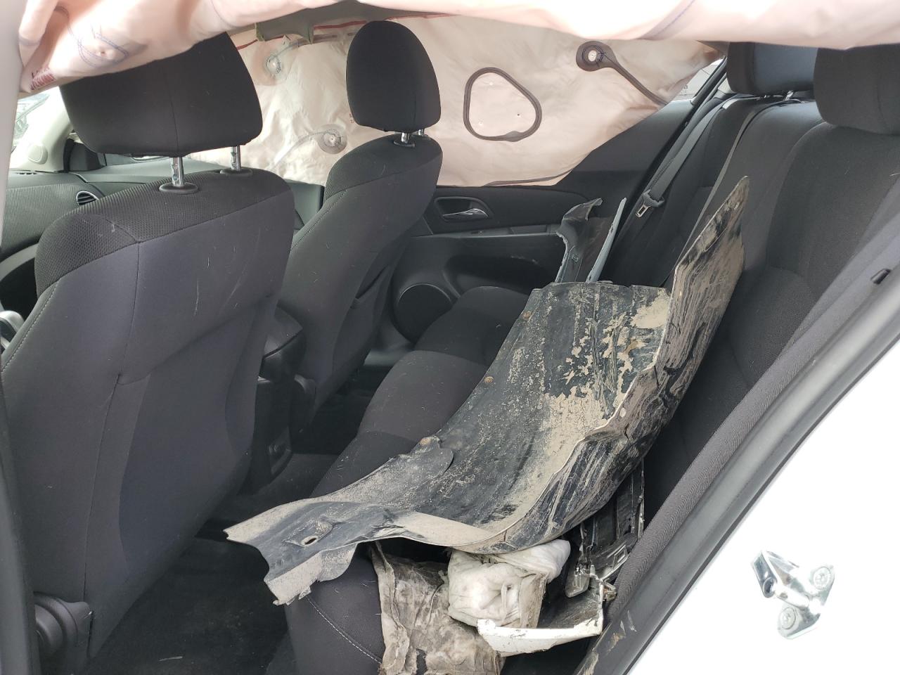 2016 Chevrolet Cruze - Image 10