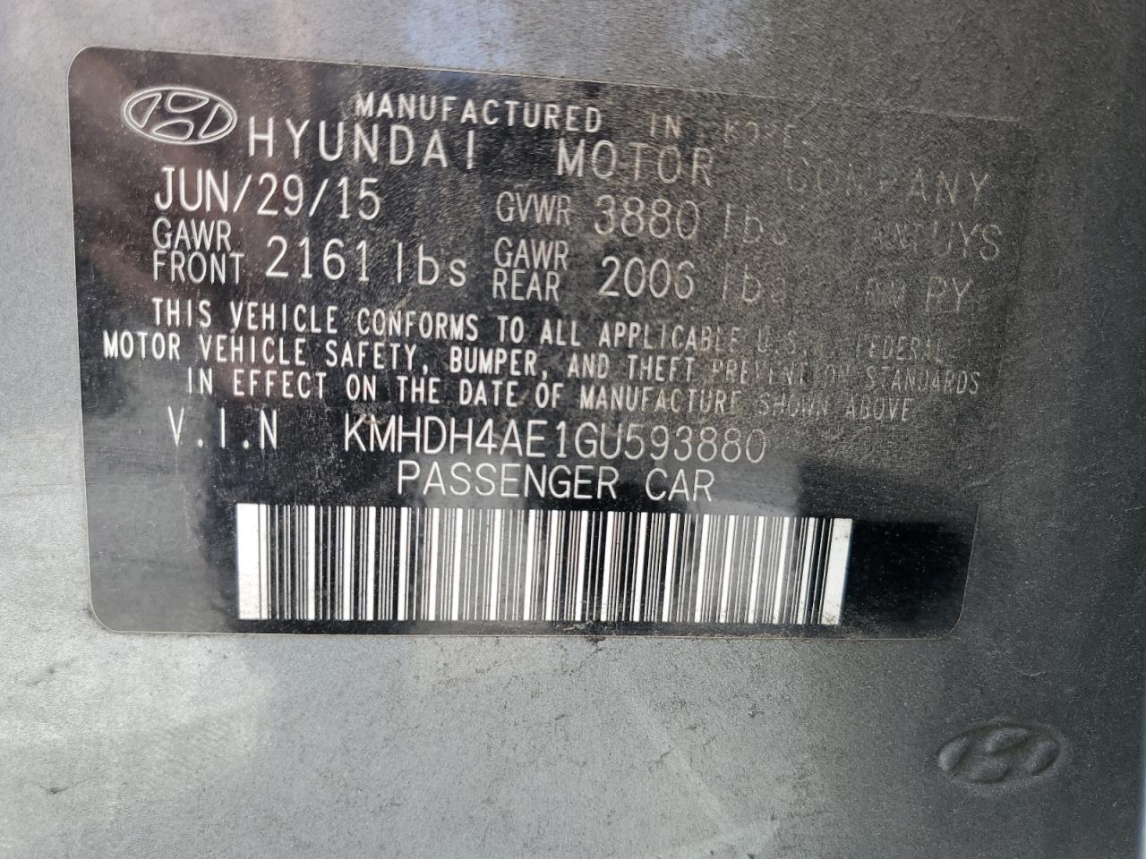 2016 Hyundai Elantra - Image 12