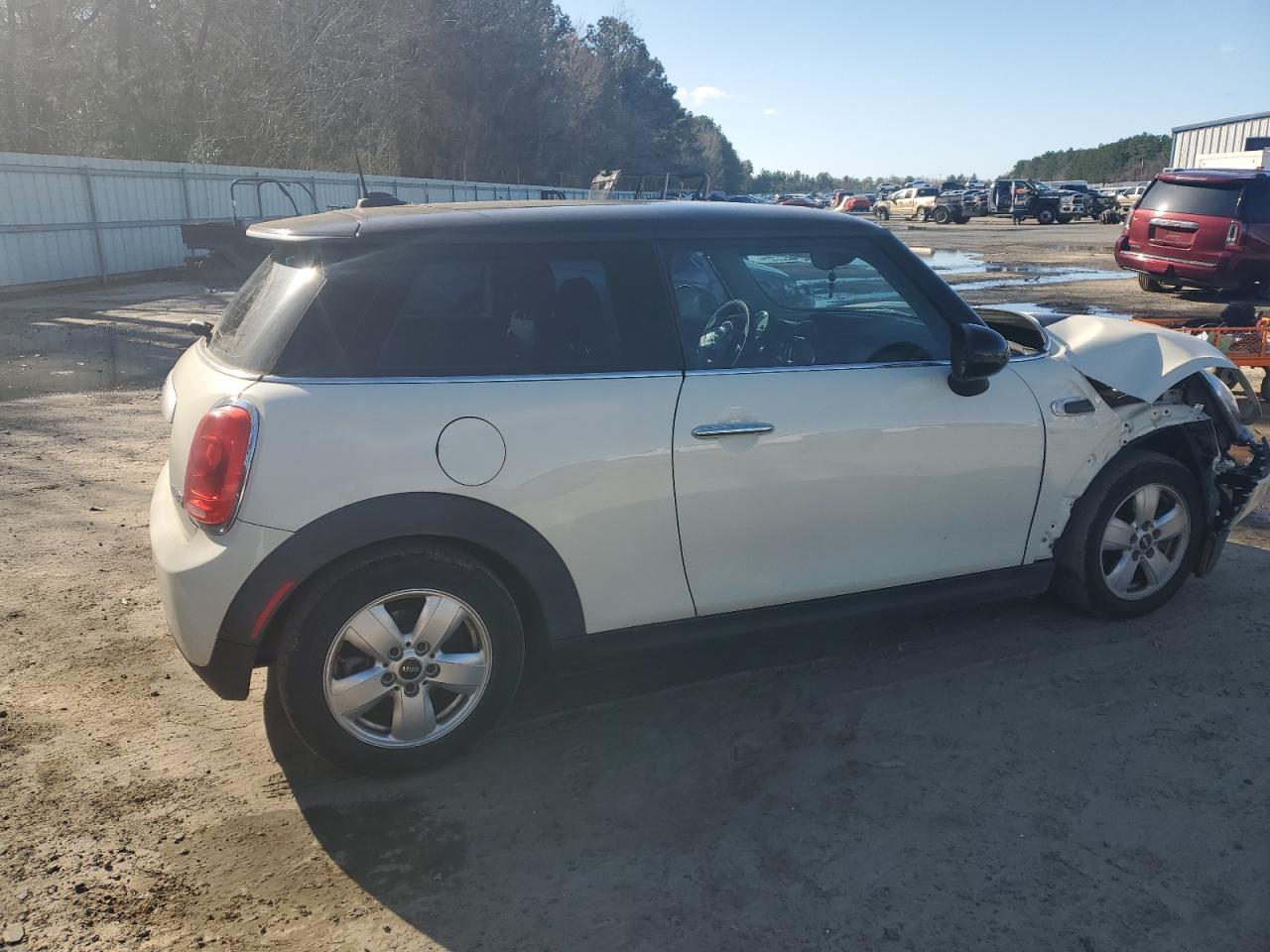 2015 MINI Cooper - Image 3