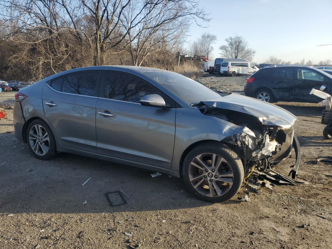 2017 Hyundai Elantra - Image 4